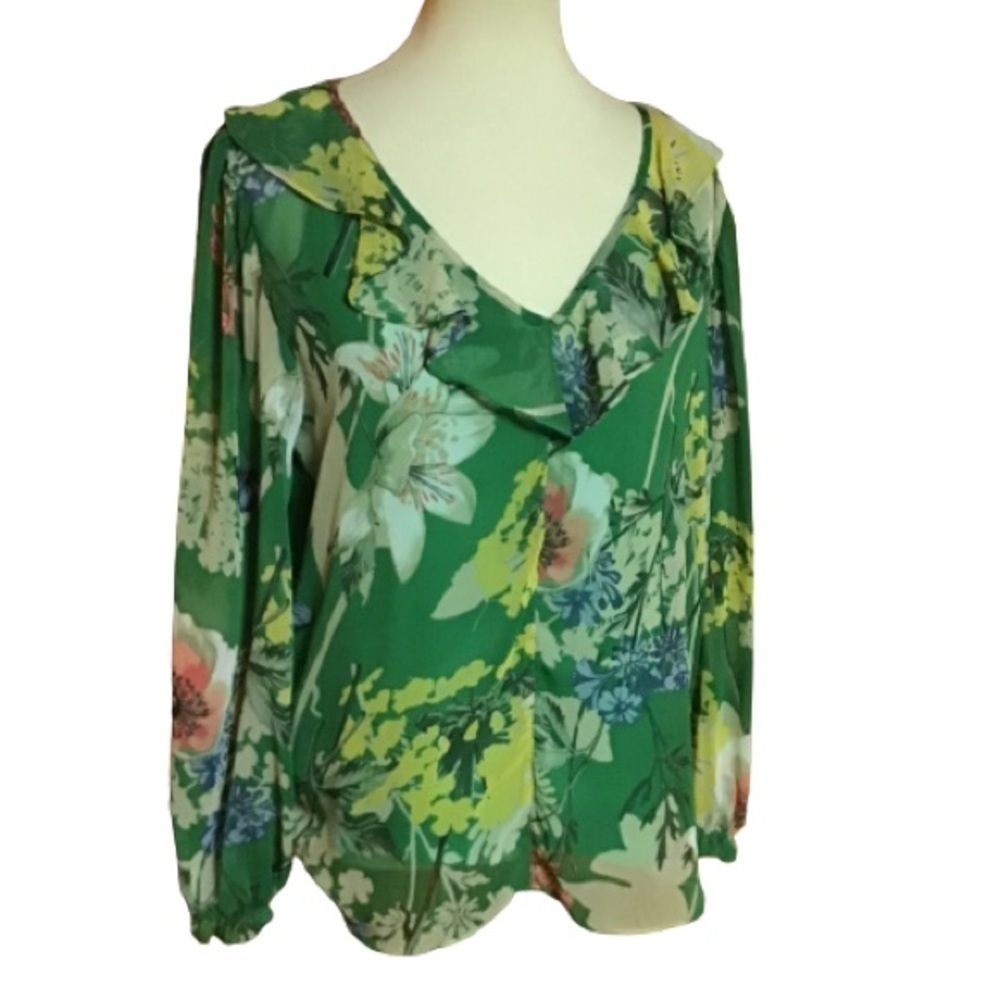 Gibson Latimer Bright floral flowy blouse